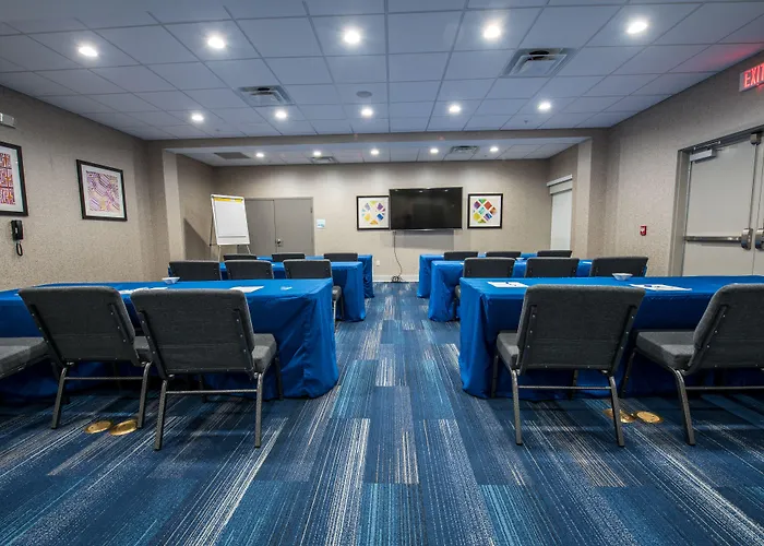 Holiday Inn Express & Suites - Lake Charles South Casino Area By Ihg
