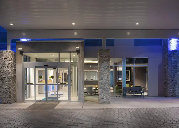 Holiday Inn Express & Suites - North Brunswick By Ihg