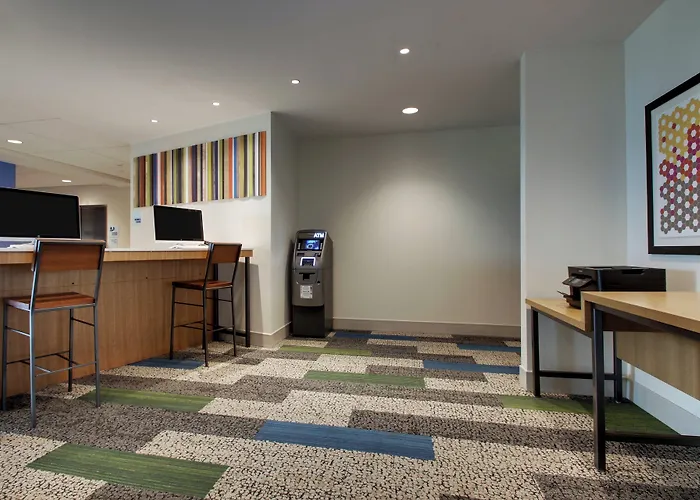 Holiday Inn Express & Suites - Elizabethtown North By Ihg