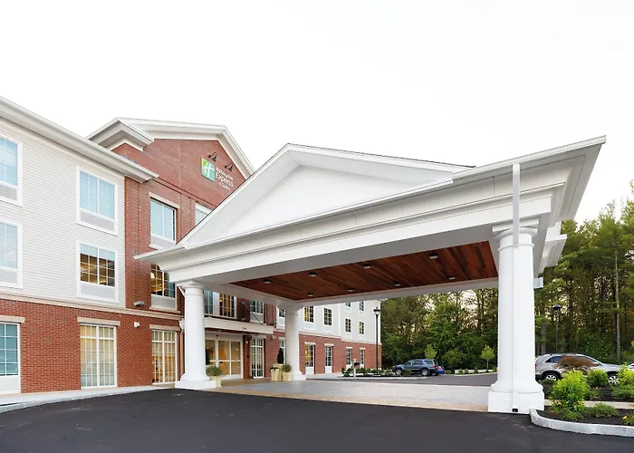 Holiday Inn Express & Suites - Sturbridge By Ihg