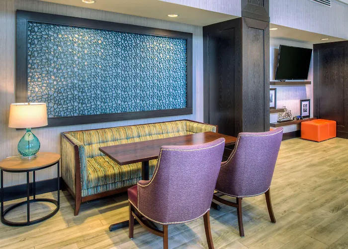 Hampton Inn & Suites Wixom/Novi/Detroit, Mi