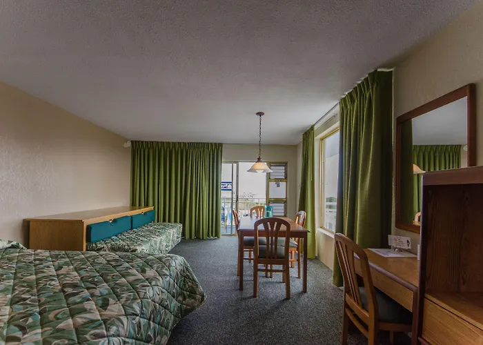 Attache Motel