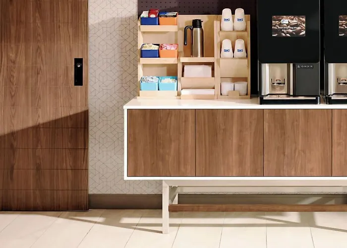 Holiday Inn Express & Suites - Milledgeville By Ihg