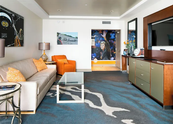 The Tennessean Hotel
