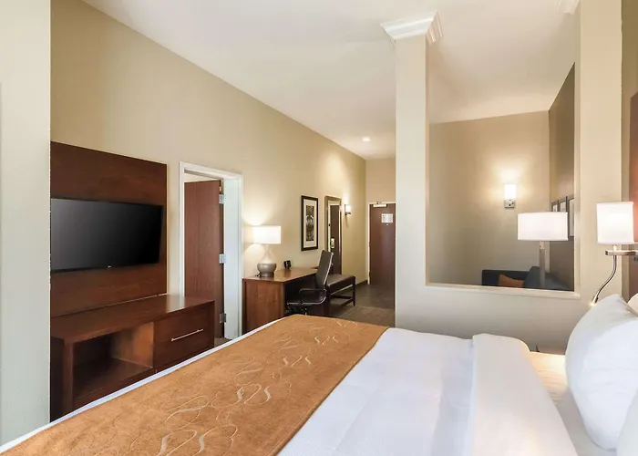 Comfort Suites Meridian And I-40
