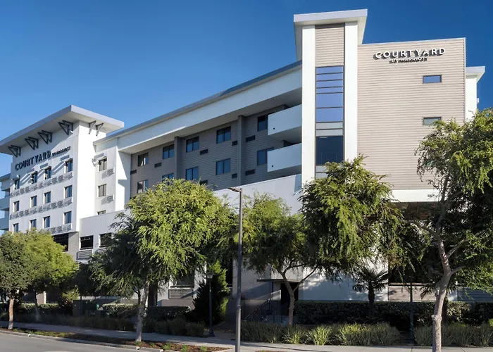 Courtyard By Marriott Redwood City
