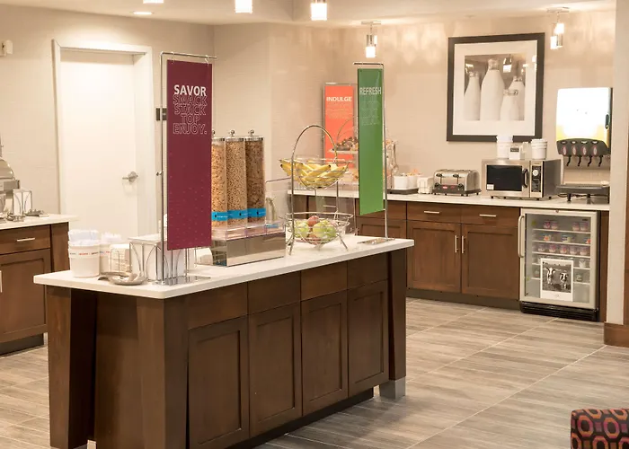 Hampton Inn & Suites Bay City