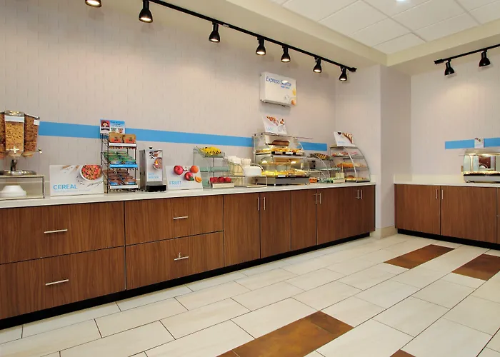 Holiday Inn Express & Suites - Brookshire - Katy Freeway By Ihg