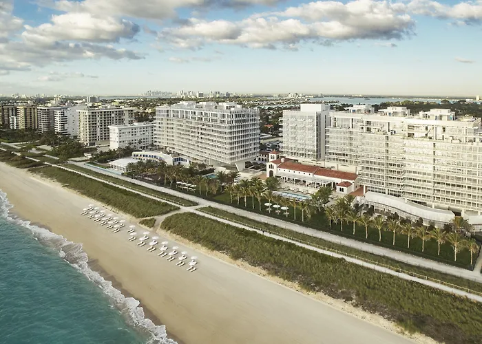 Four Seasons Hotel At The Surf Club