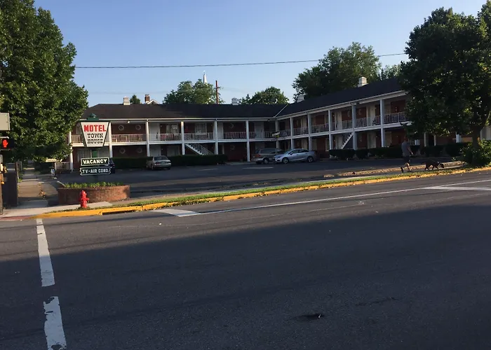 Motel Town House