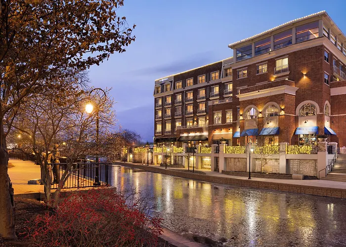 Hotel Indigo Naperville Riverwalk By Ihg