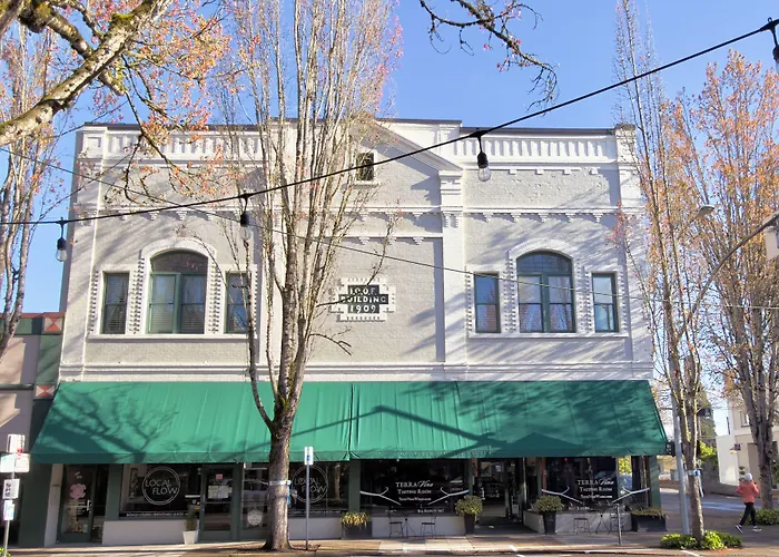 3Rd Street Flats