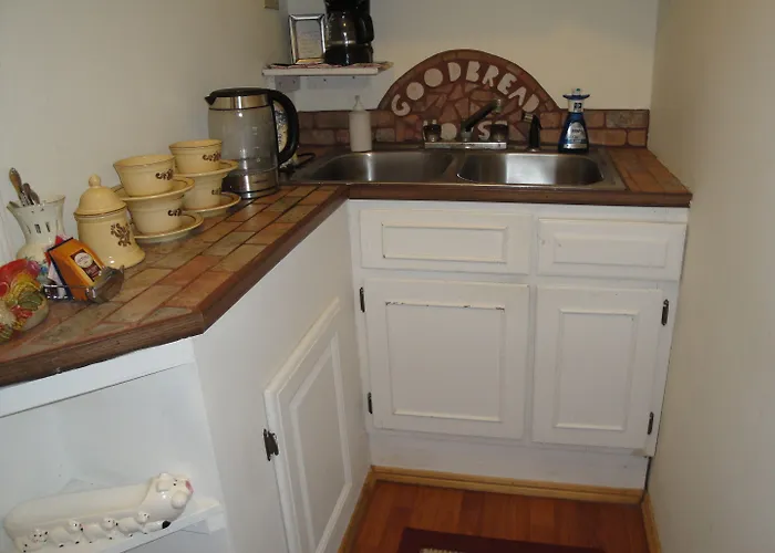 Goodbread House Bed & Breakfast Inn