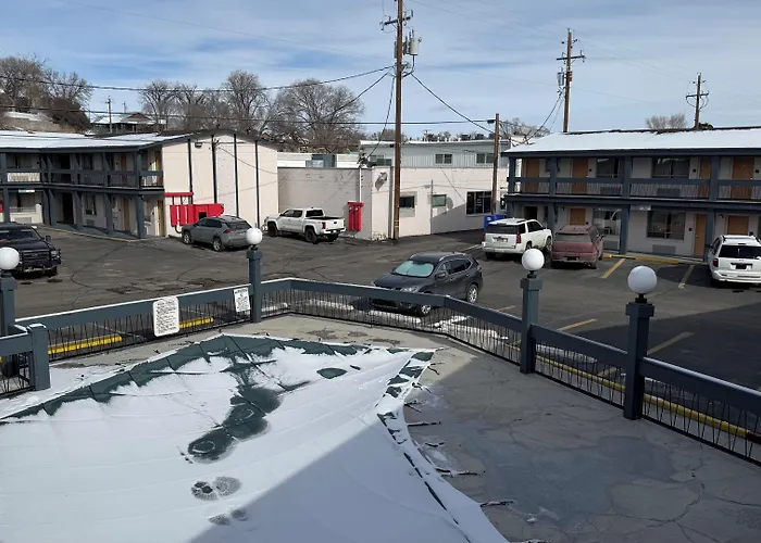 Thunderbird Motel