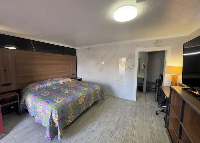 Economy Inn
