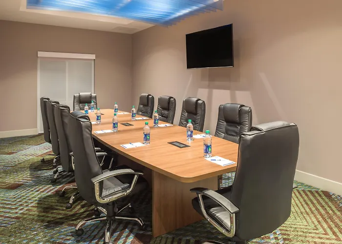 Holiday Inn Express Troy By Ihg