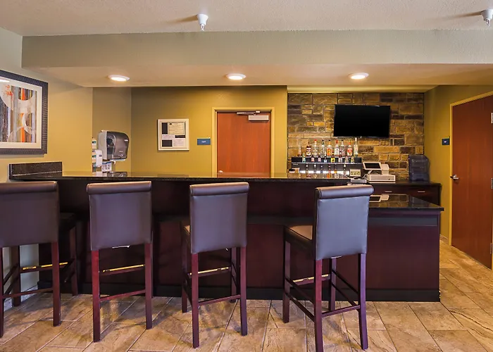 Cobblestone Inn & Suites - Altamont