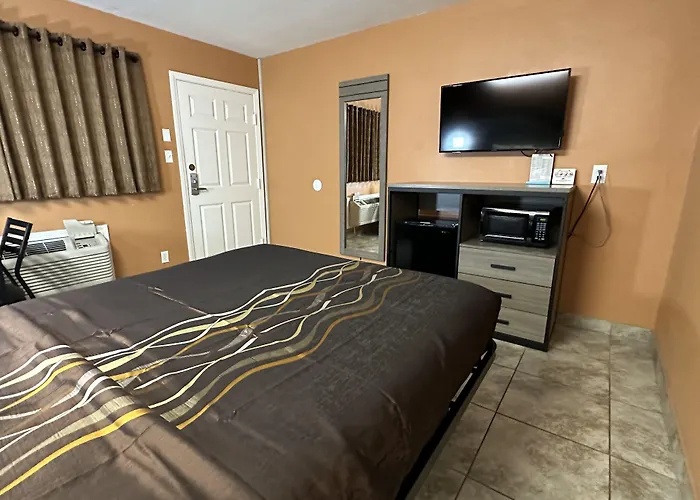 New Corral Motel