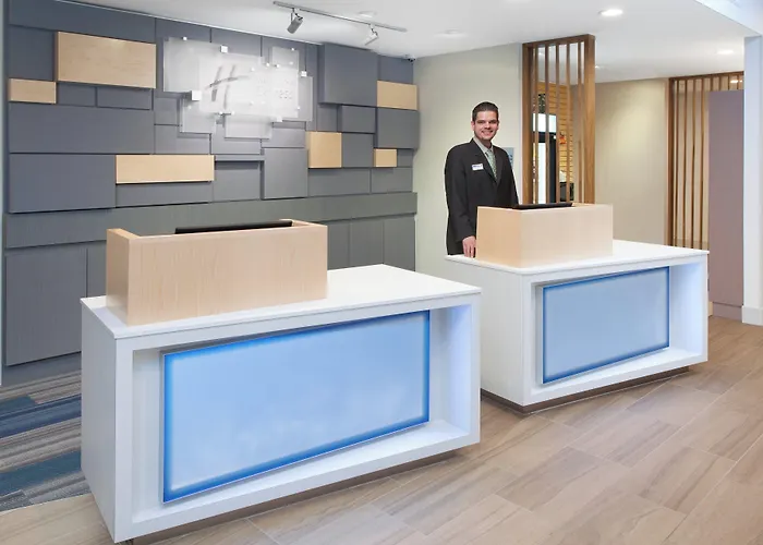 Holiday Inn Express & Suites - Sterling Heights-Detroit Area By Ihg