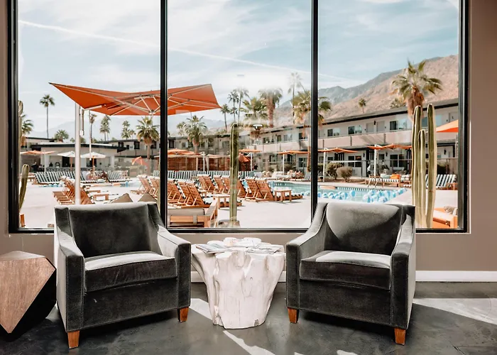 V Capri Palm Springs, A Dolce By Wyndham