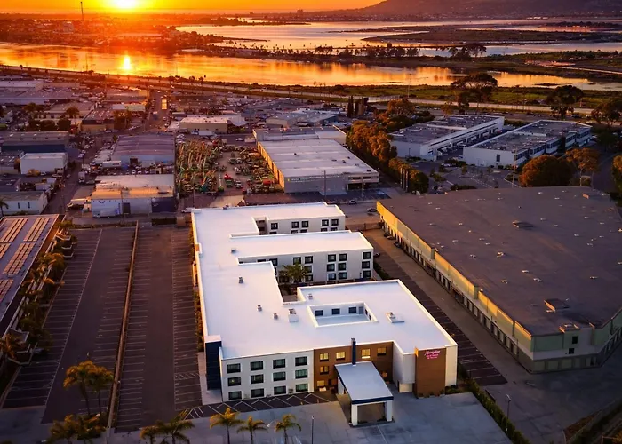 Hampton Inn & Suites By Hilton San Diego Seaworld Near Old Town