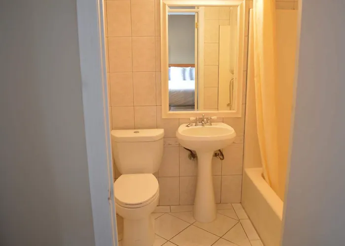 Nashoba Valley Inn & Suites