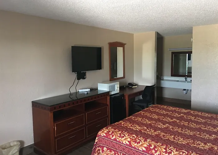 Chaparral Motel