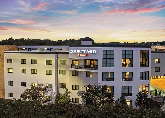 Courtyard By Marriott Oxford