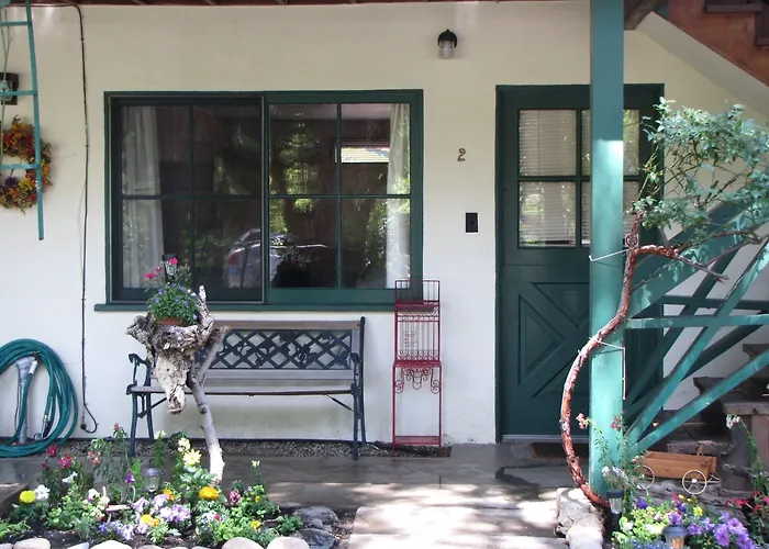 Kern Riverfront Lodge