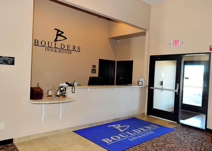Cobblestone Inn & Suites - Holstein