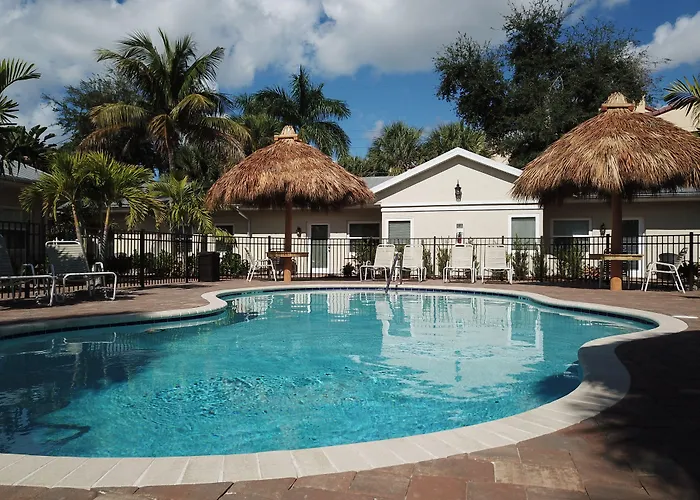 Twin Palms At Siesta
