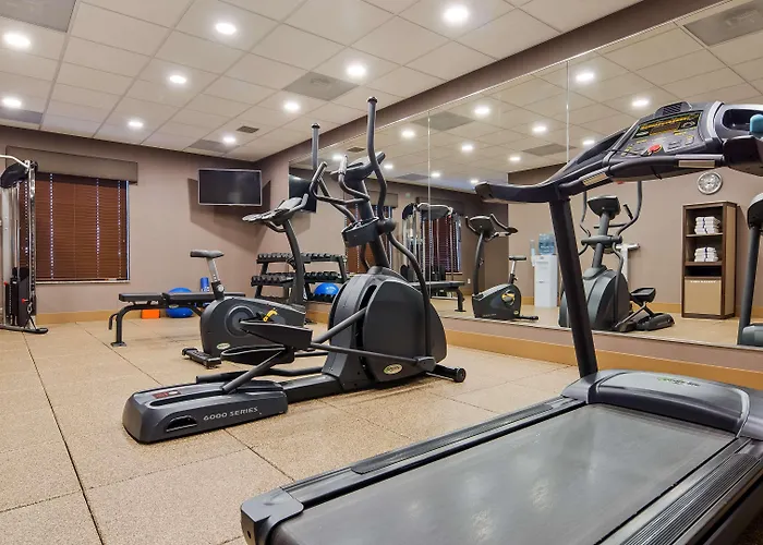 Best Western Plus Lincoln Inn & Suites