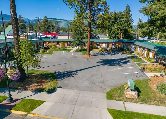 Evergreen Motel