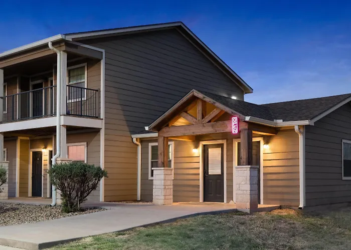 Eagle'S Den Suites Big Spring A Travelodge By Wyndham