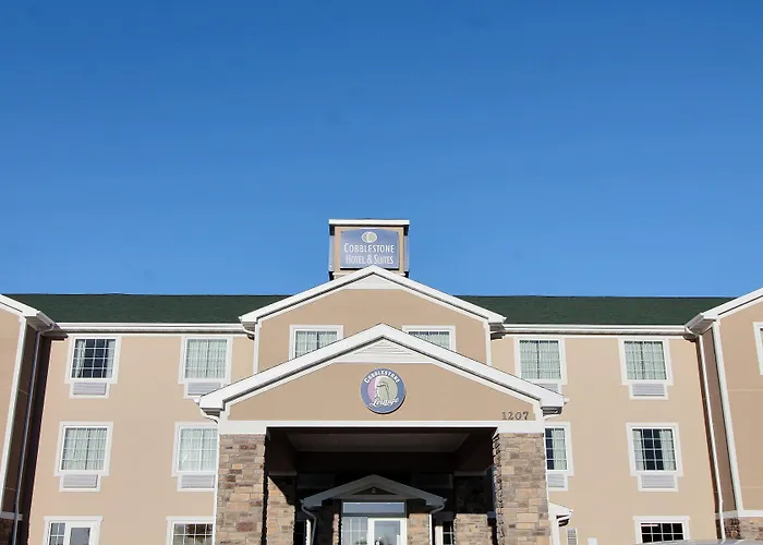 Cobblestone Hotel & Suites - Beulah