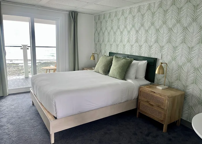 Grand View Hotel