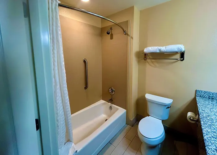 Wyndham Garden Lancaster Ca