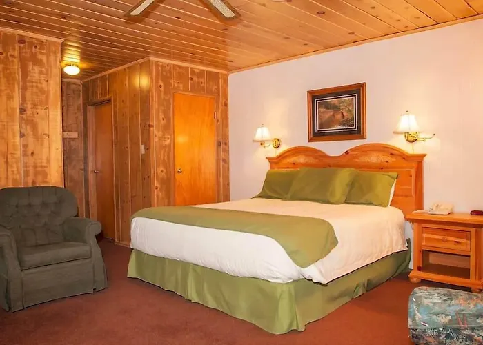June Lake Motel