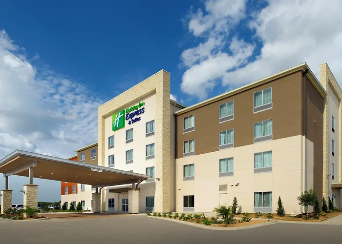 Holiday Inn Express & Suites Bay City By Ihg