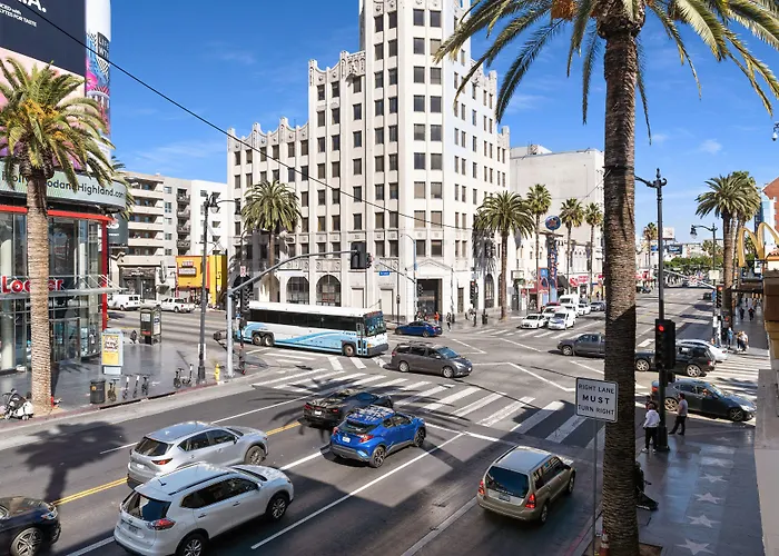 Samesun Hollywood Hotel & Hostel