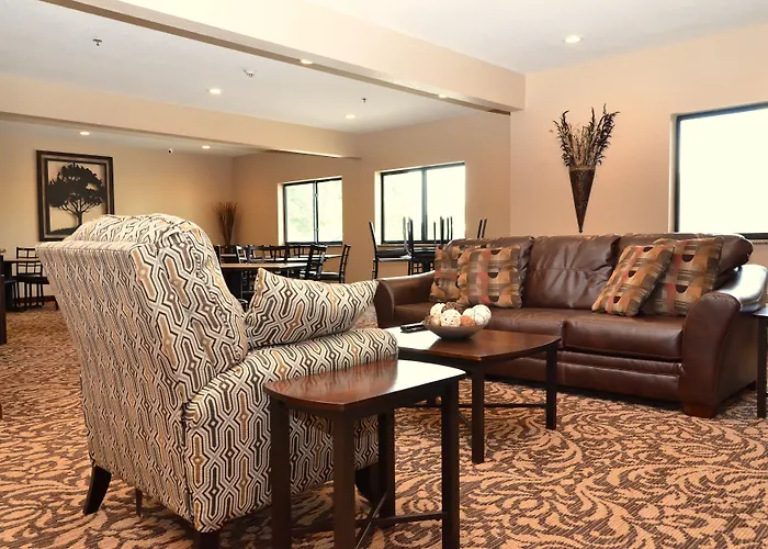 Cobblestone Inn & Suites - Clarion
