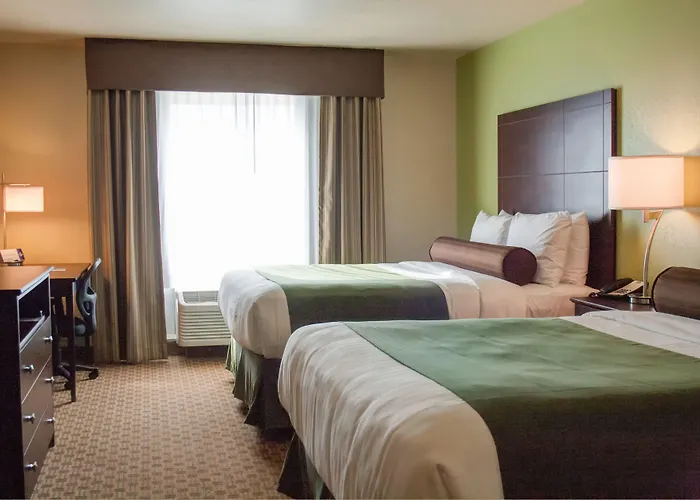 Cobblestone Inn & Suites - Waverly