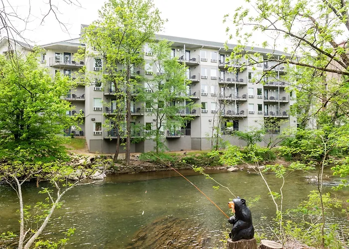 Twin Mountain Inn & Suites