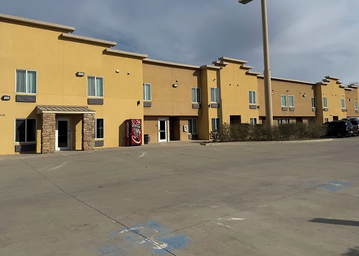 West Worth Inn & Suites White Settlement