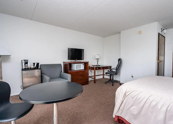 M&M Motel