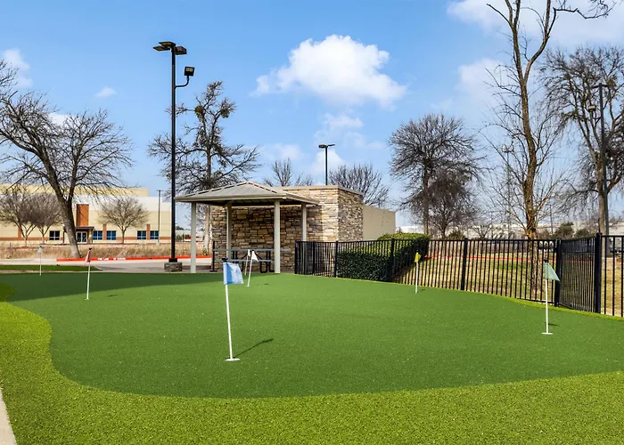 Hampton Inn & Suites Dallas/Plano-East