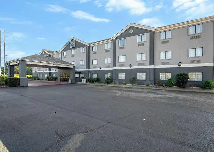 Hiway Inn Express Of Broken Bow