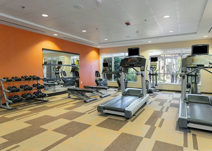 Courtyard By Marriott Asheville Airport