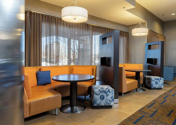Courtyard By Marriott Asheville Airport