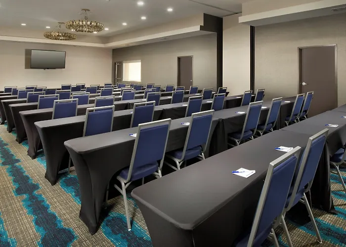 Holiday Inn Express Hotel & Suites Waco South By Ihg